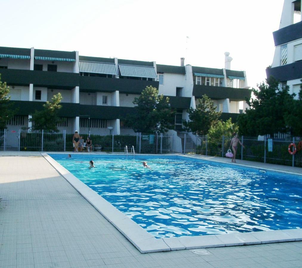 Residence Molo Lido delle Nazioni Ngoại thất bức ảnh